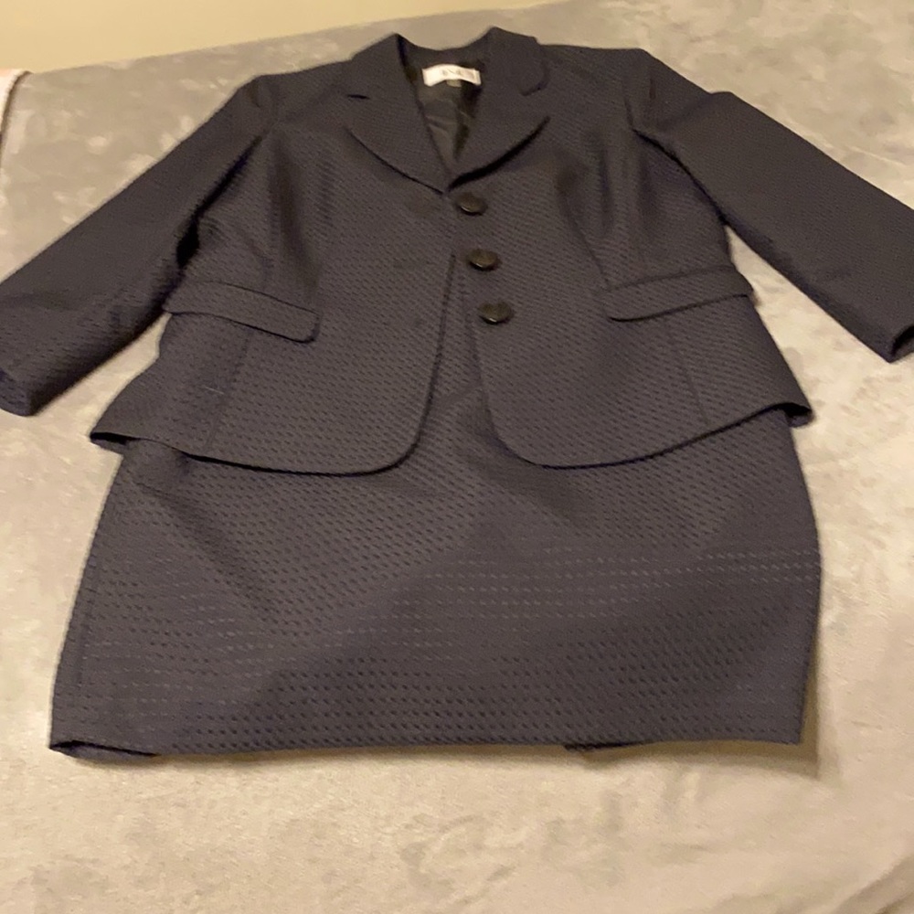 Navy Blue Tailored Le Suit Size 12